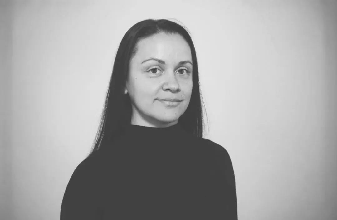 Black and white portrait of Elena Danescu